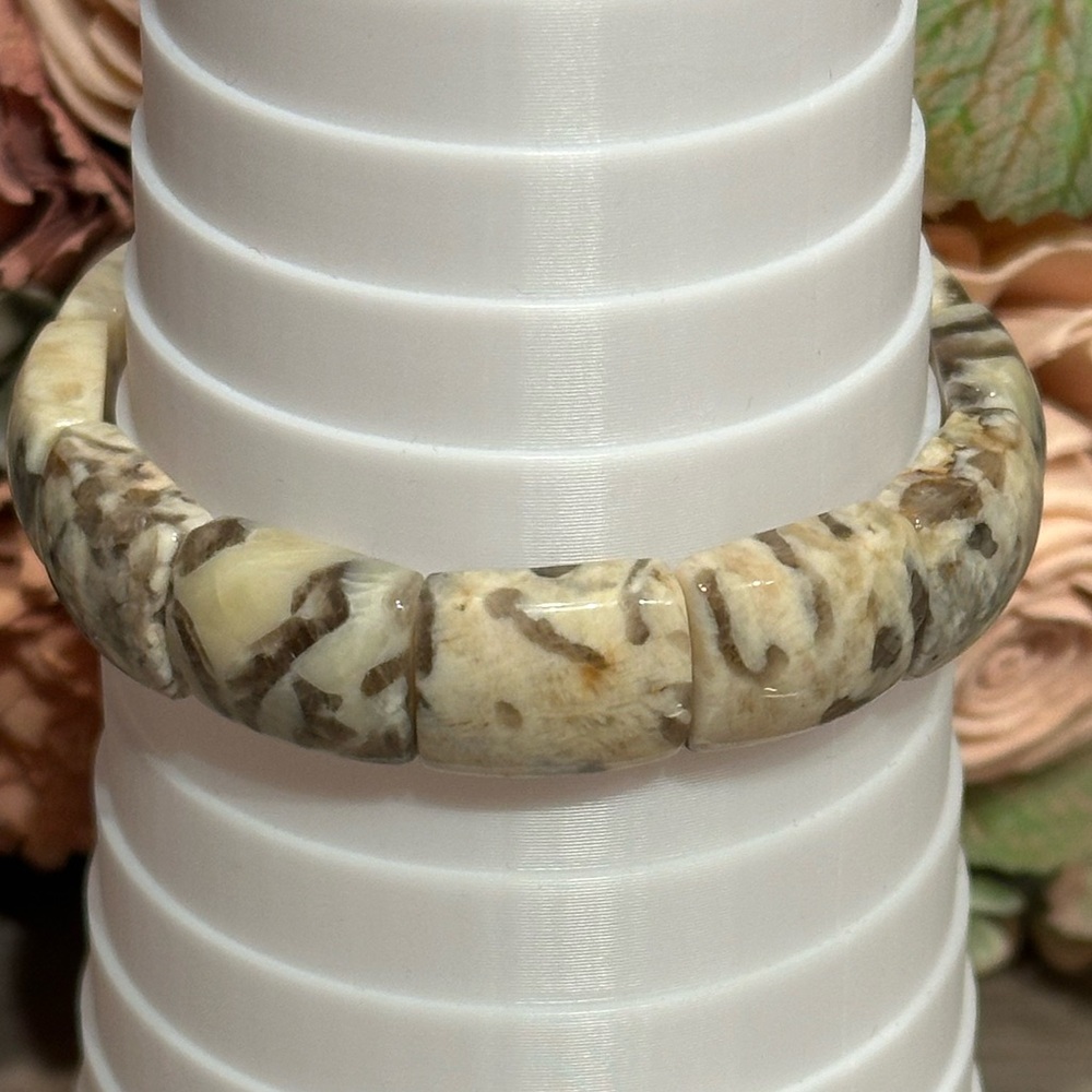 Zebra Stone Feldspar - Spotted Feldspar Soft Bangle Size 7 Item 201 Ivory Cream - Picture 7 of 7